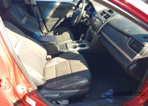 2012 Toyota Camry Se z USA, uszkodzony, nr VIN 4T1BF1FK9CU552353